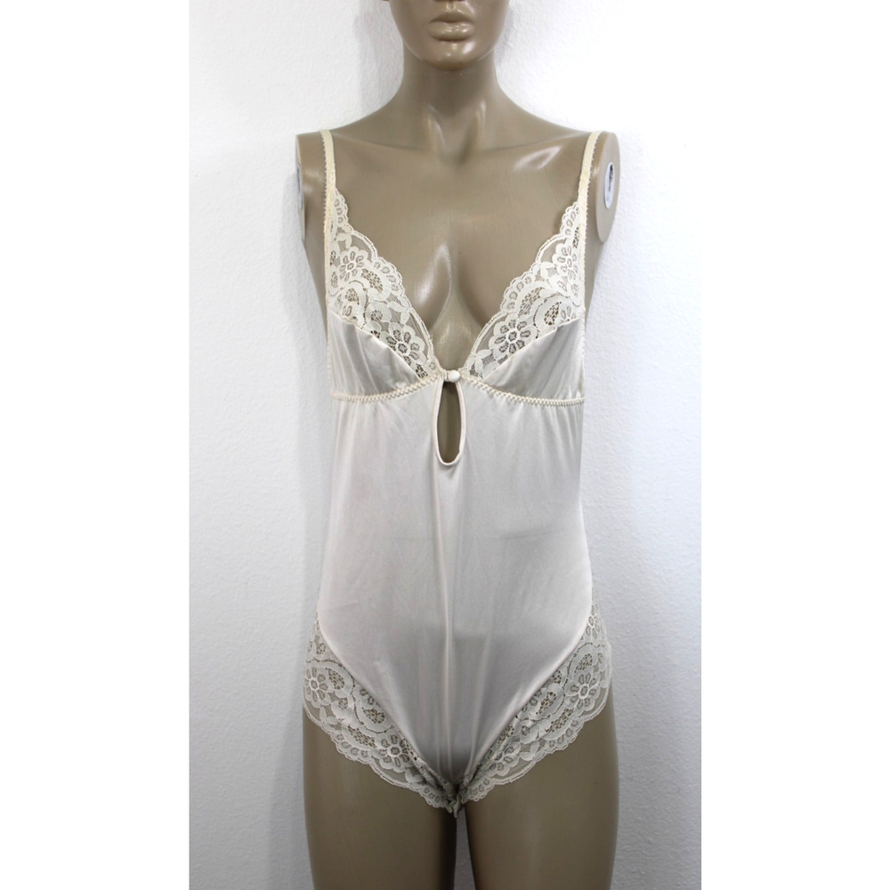 Vintage 70s 80s FLAIR Lingerie Nude Nylon Lace Teddy Bodysuit Romper Lingerie M